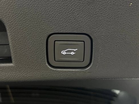 New 2026 Chevrolet Traverse RS w/ LPO, Floor Liner Package FWD image 42