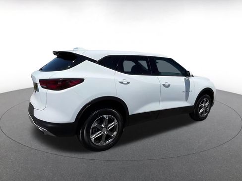 Used 2026 Chevrolet Blazer LT FWD image 14