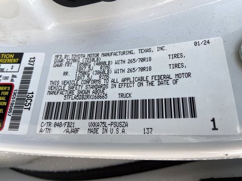 Used 2024 Toyota Tundra SR5 w/ SR5 Convenience Package image 32