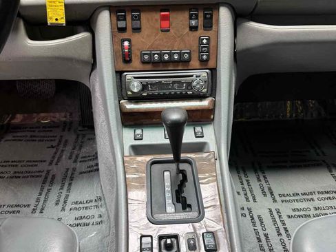 Used 1990 Mercedes-Benz 560 SEC image 12
