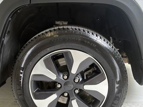 Certified 2024 Jeep Grand Cherokee Limited 4xe AWD/4WD image 10