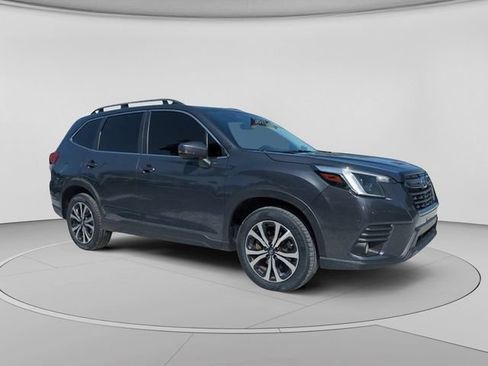 Used 2022 Subaru Forester Limited AWD/4WD image 1