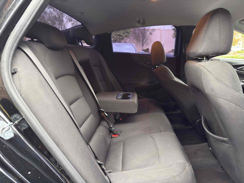 Used 2020 Chevrolet Malibu LT image 42