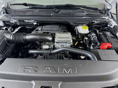 New 2026 RAM 1500 4x4 Crew Cab image 29