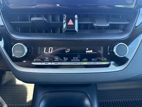 Used 2024 Toyota Corolla LE FWD image 18
