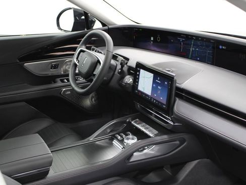 New 2026 Lincoln Nautilus Reserve AWD/4WD image 30