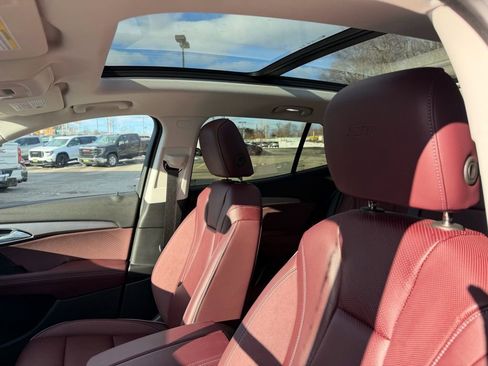 Used 2025 Buick Envision Sport Touring image 14