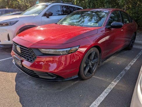 Used 2023 Honda Accord Sport image 5