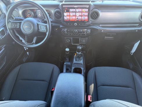 Used 2023 Jeep Gladiator Sport image 26