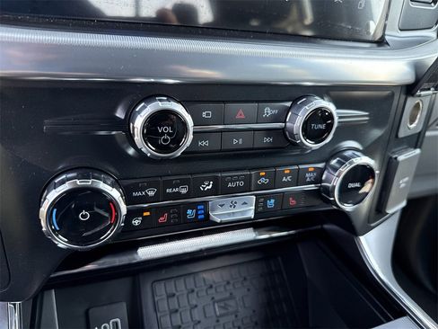 New 2025 Ford F150 Lariat w/ Equipment Group 502A High image 27