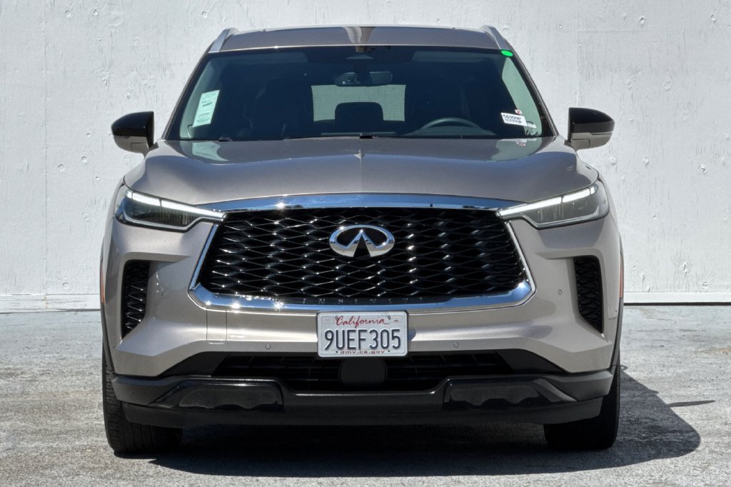 Certified 2025 INFINITI QX60 Luxe FWD image 8