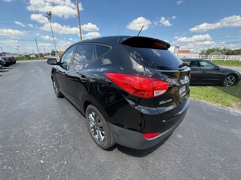 Used 2015 Hyundai Tucson GLS w/ Option Group 02 FWD image 6