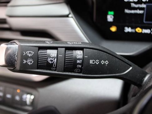 Certified 2024 GMC Acadia AT4 w/ Luxury Package image 33