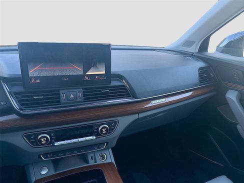 Used 2022 Audi Q5 2.0T Prestige w/ Prestige Package image 27