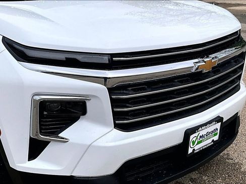 Used 2026 Chevrolet Traverse LT AWD/4WD image 31