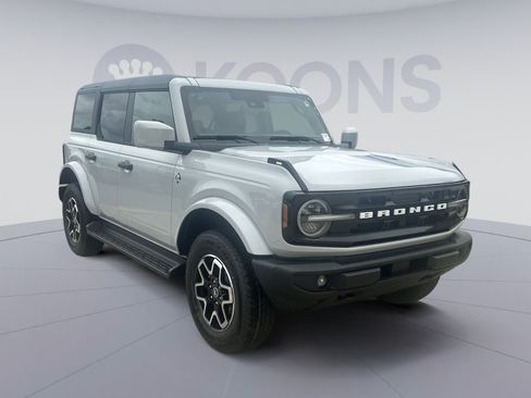 New 2026 Ford Bronco Outer Banks AWD/4WD image 2