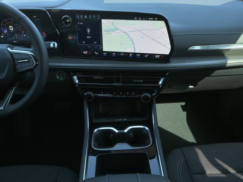 New 2026 Chevrolet Traverse LT FWD image 14