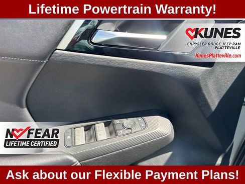 Used 2022 Mitsubishi Outlander SE AWD/4WD image 25