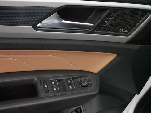 Certified 2022 Volkswagen Atlas Cross Sport SEL Premium R-Line image 19