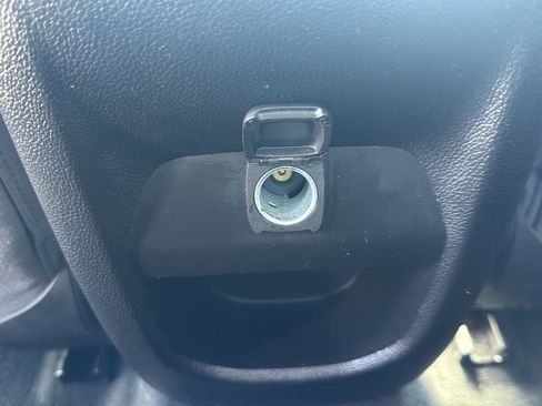 Used 2022 Chevrolet Colorado W/T RWD image 20
