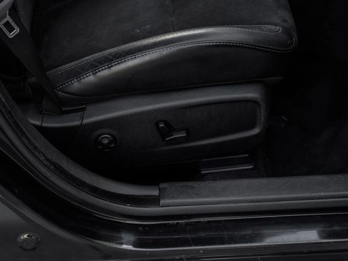Used 2016 Dodge Charger R/T Scat Pack w/ Technology Group RWD image 39