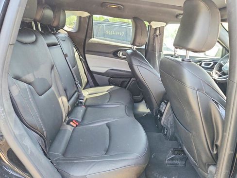 Used 2025 Jeep Compass Limited w/ Sun & Sound Group AWD/4WD image 9