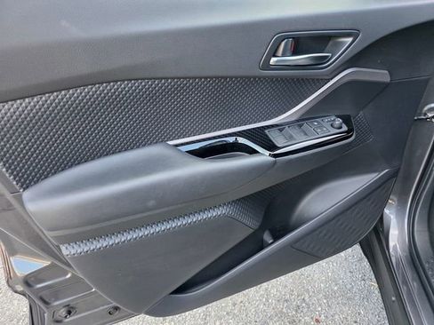 Used 2021 Toyota C-HR Nightshade image 8