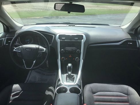Used 2013 Ford Fusion SE image 21
