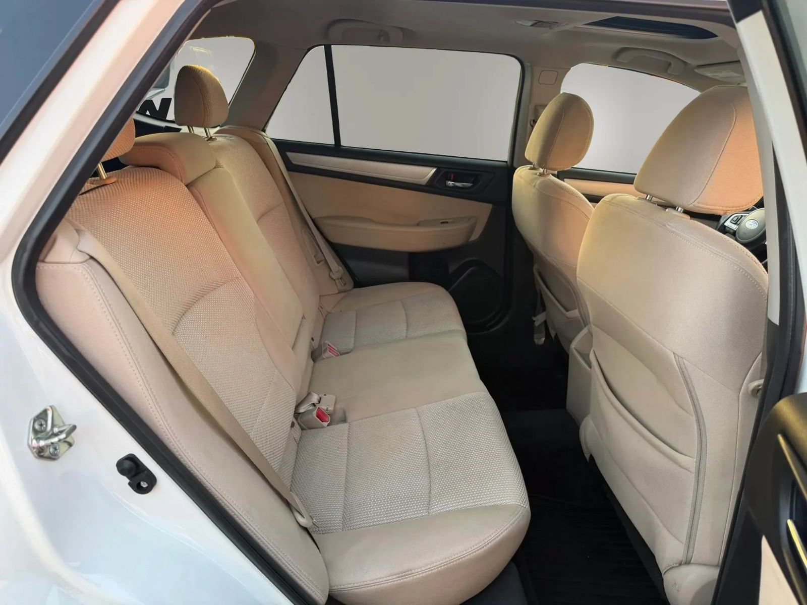 Used 2016 Subaru Outback 2.5i Premium AWD/4WD image 39