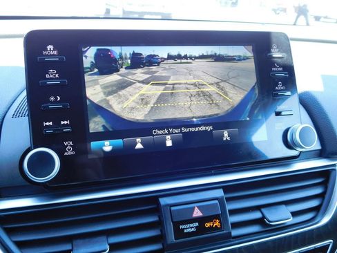 Certified 2018 Honda Accord Touring image 34