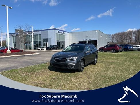 Used 2020 Subaru Outback Premium AWD/4WD image 1