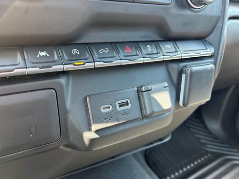 Used 2022 Chevrolet Silverado 1500 Custom RWD image 30