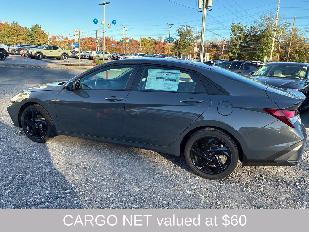 New 2026 Hyundai Elantra SEL Sport FWD image 4