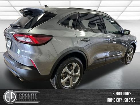 Used 2025 Ford Escape ST-Line Select AWD/4WD image 5