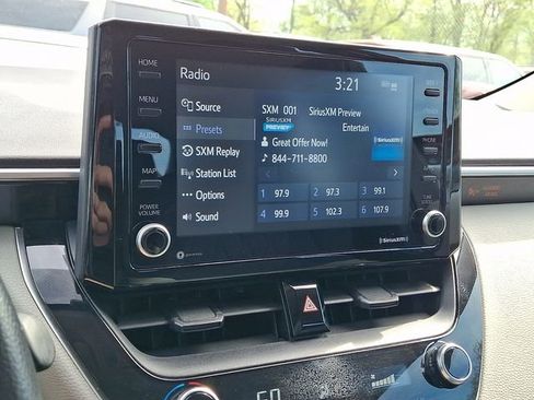 Used 2022 Toyota Corolla LE image 16