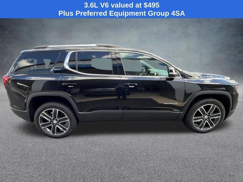 Used 2023 GMC Acadia SLT w/ Technology Package FWD image 8