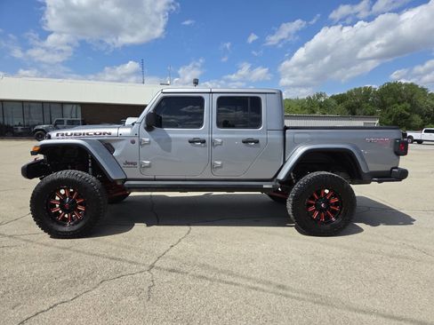 Used 2020 Jeep Gladiator Rubicon AWD/4WD image 2