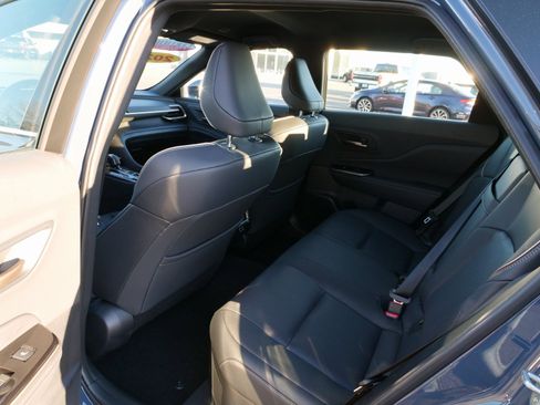 Used 2025 Toyota Crown Signia image 13