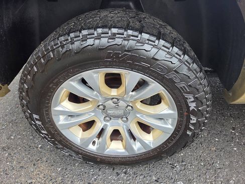 Used 2014 RAM 1500 Laramie Longhorn w/ Convenience Group AWD/4WD image 14
