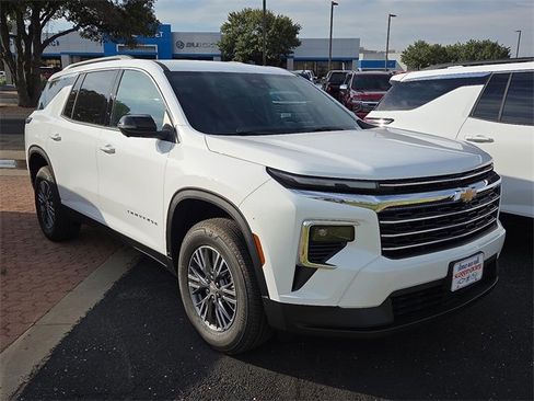 New 2026 Chevrolet Traverse LT w/ Driver Confidence Package image 5