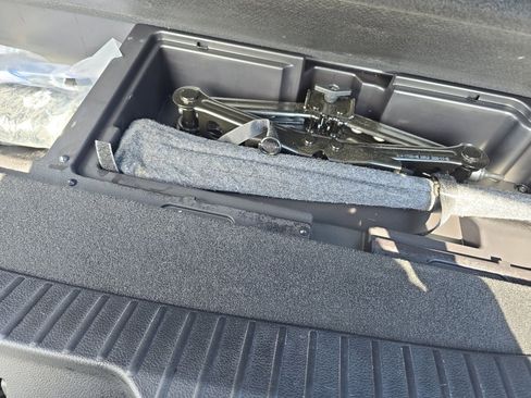 Used 2021 Ford Expedition XL image 9