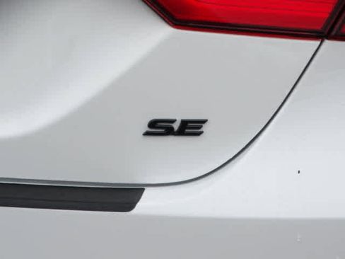 Certified 2023 Toyota Camry SE image 10