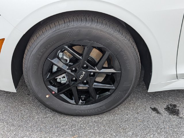 New 2026 Kia K5 LXS FWD image 9