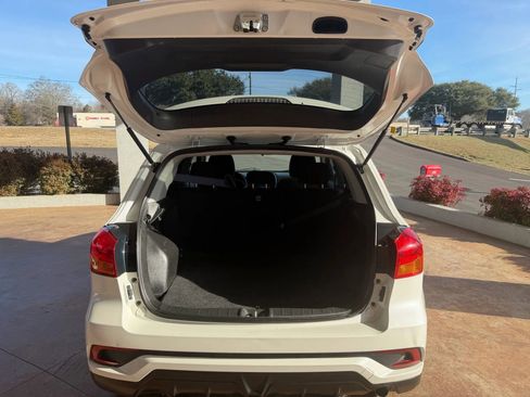 Used 2018 Mitsubishi Outlander Sport ES image 23