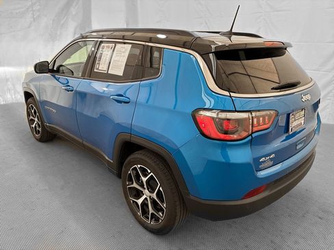 Used 2024 Jeep Compass Limited AWD/4WD image 5