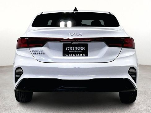 Used 2024 Kia Forte LXS image 6