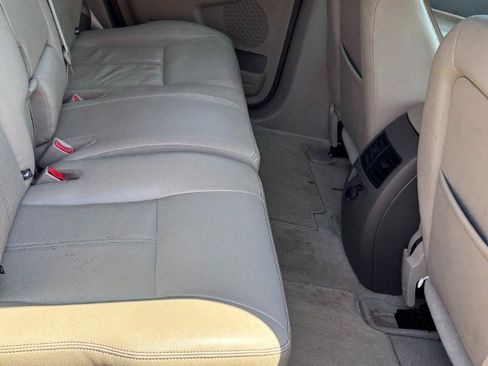 Used 2010 Ford Edge SEL FWD image 23