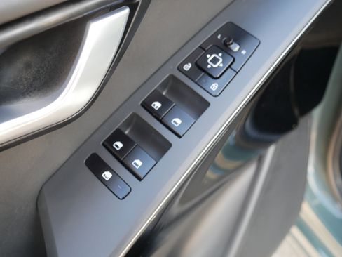 Used 2023 Kia Niro EX FWD image 19