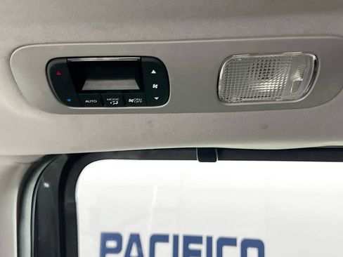 Used 2023 Honda Odyssey EX-L image 31