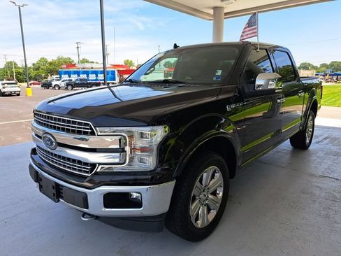 Used 2018 Ford F150 Lariat w/ Equipment Group 502A Luxury AWD/4WD image 3